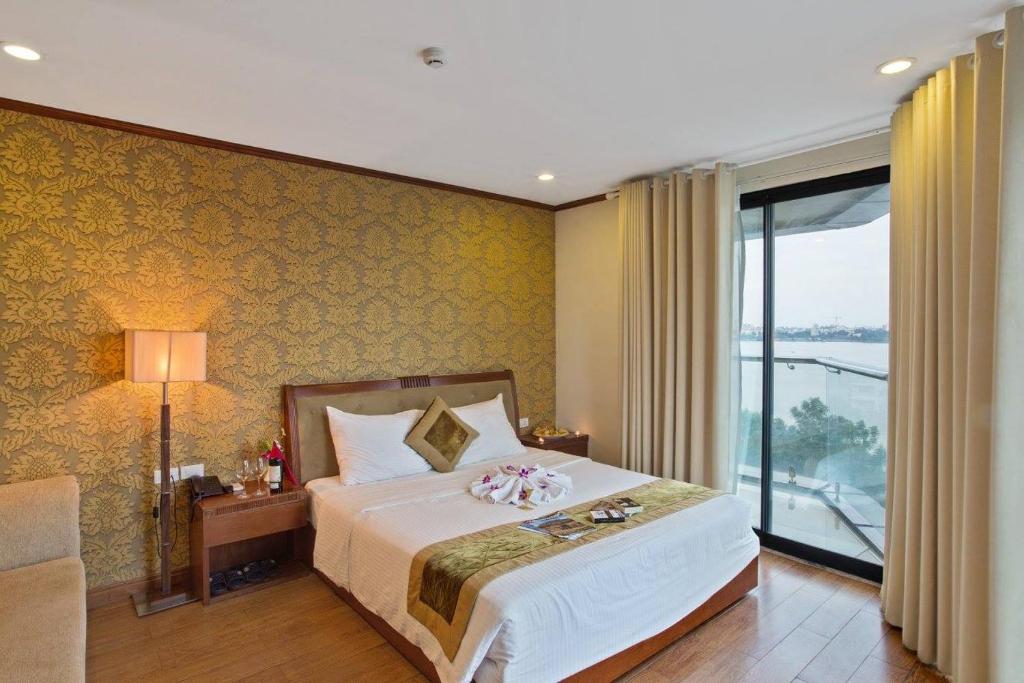 Sunset Westlake Hanoi Hotel – Hanoi
